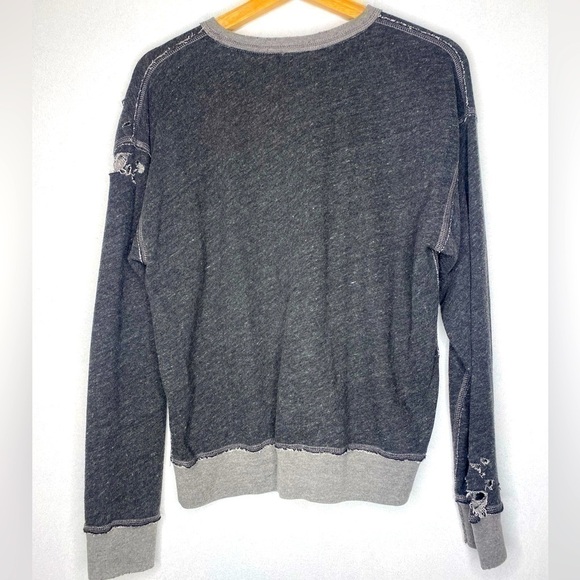 ABERCROMBIE & FITCH DISTRESSED CREWNECK SWEATER WITH HOLES SIZE XS - Picture 3 of 3
